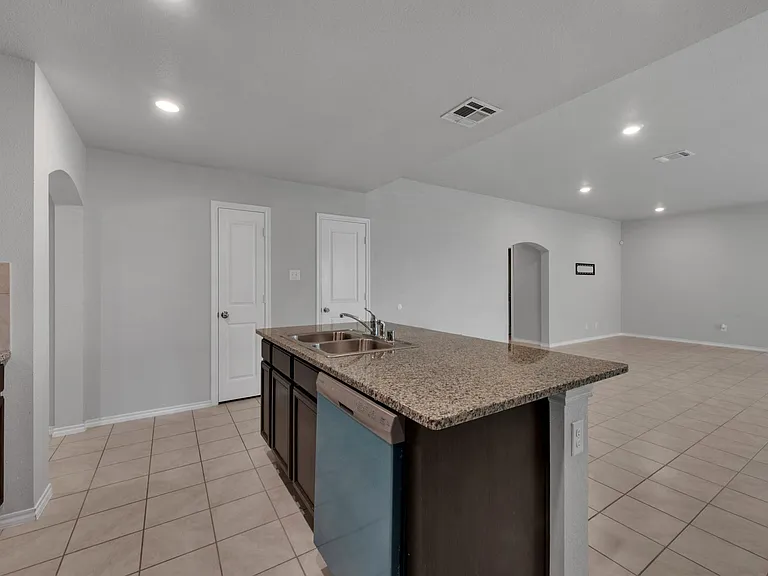 2415 Anton Dr — Photo 5
