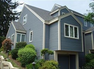 115 Fields Ln, Peekskill, NY 10566