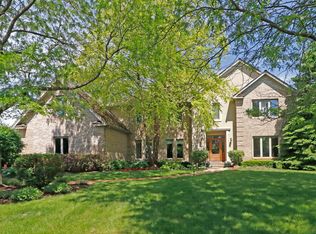 2030 Palmer Ln, Libertyville, IL
