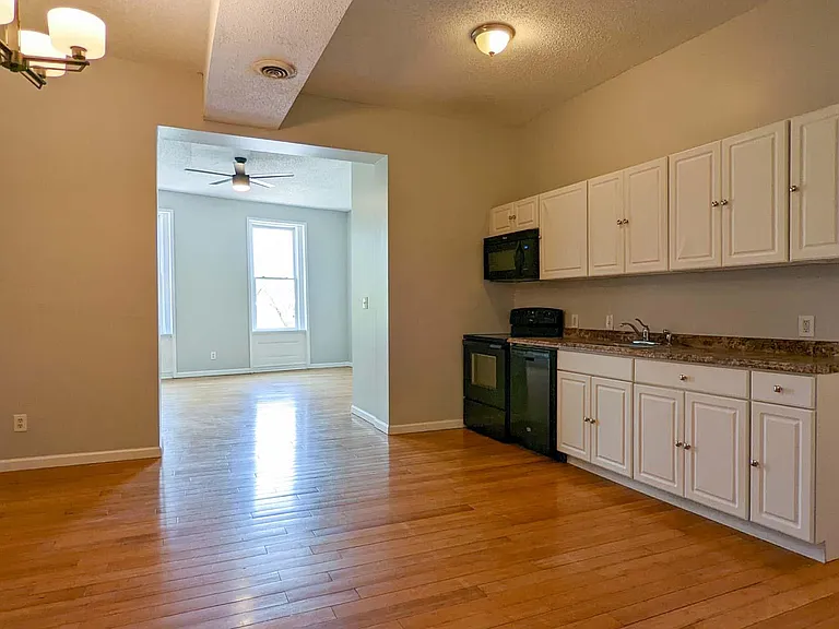 2907 S Jefferson Ave #2F — Photo 6