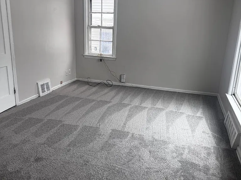 15401 Benhoff Dr — Photo 2
