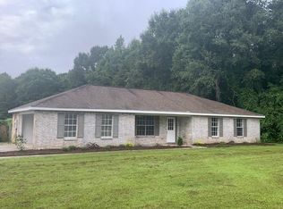32 Corinth Rd, Petal, MS 39465