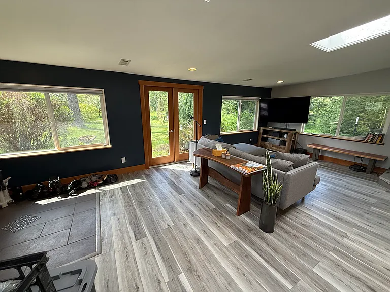 1652 Galbraith Ln — Photo 8