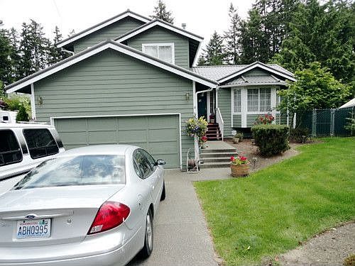 1st image of 6402 194th Ave E