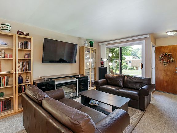 3rd image of 603 Vista On