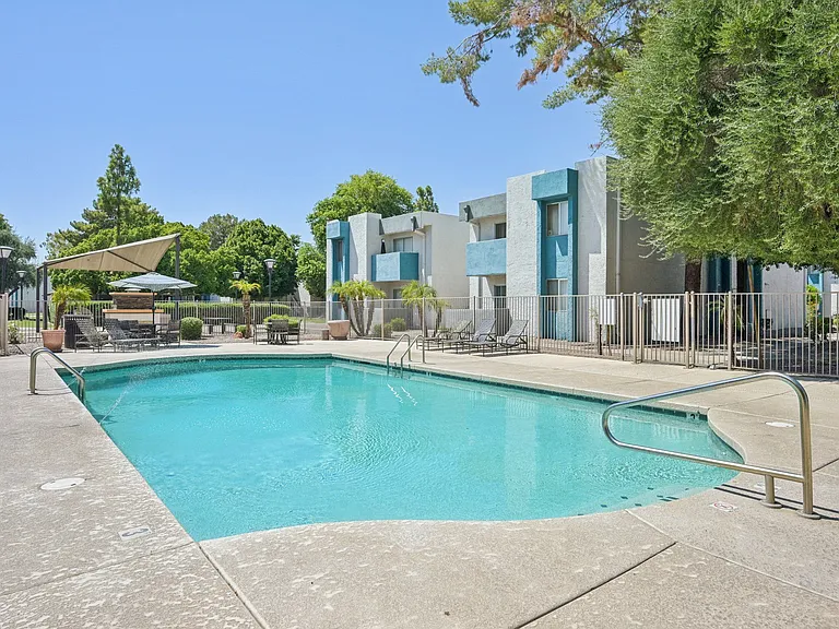 Sycamore Square Apartments — Photo 42