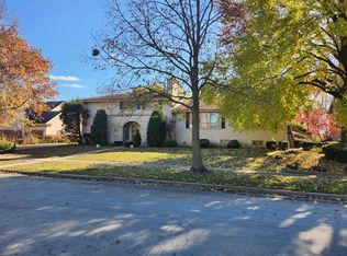 3233 Mallard Dr, Homewood, IL 60430