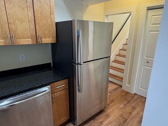2nd image of 10-28 Centennial Pl #28-2L