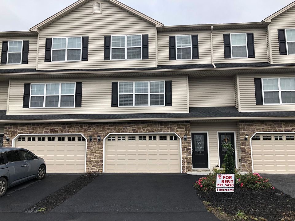 1st image of 2171 Versailles Dr