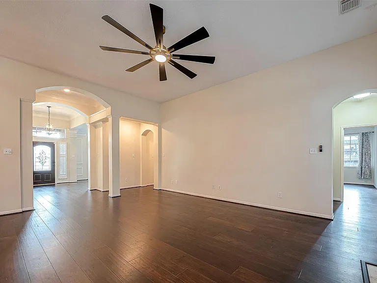 20819 Autumn Redwood Way — Photo 15