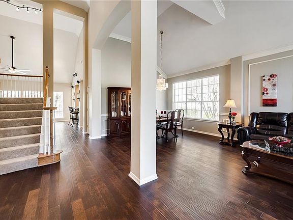 5th image of 2923 Moss Creek Ct