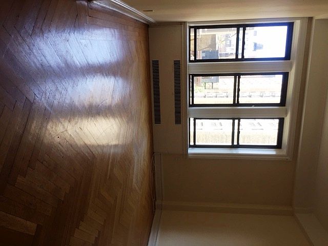 1st image of 525 W End Ave APT 6G