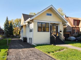 140 Northgate Rd, Riverside, IL 60546