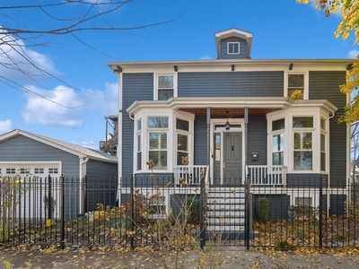 3623 W Altgeld St, Chicago, IL, 60647
