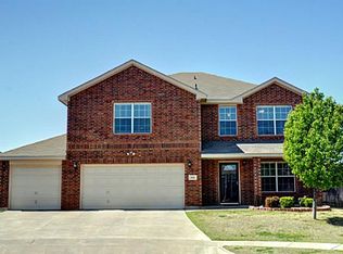 900 Jabez Ct, Arlington, TX 76002