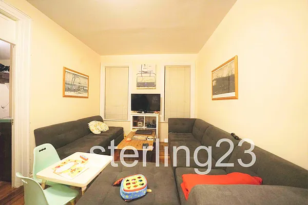 Rented by Sterling Realty Solution Inc | media 3