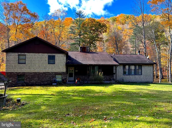 2309 Sinoquipe Rd, Fort Littleton, PA 17223