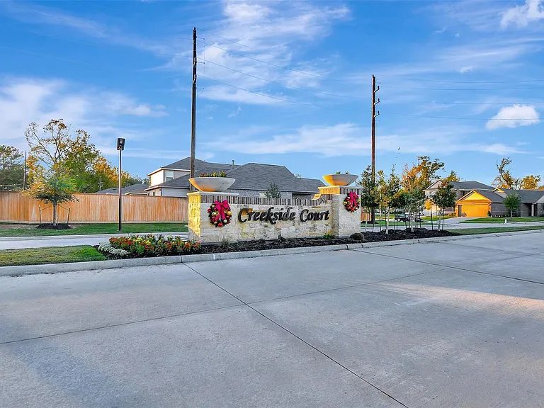 9403 Castillo Ct — Photo 40