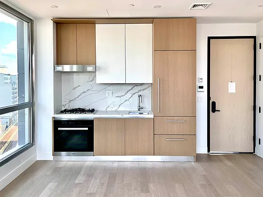 Rented by Voro New York | media 3