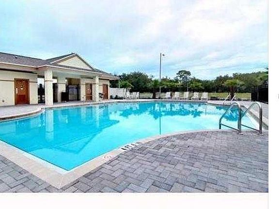 2nd image of 4118 Winding Vine Dr