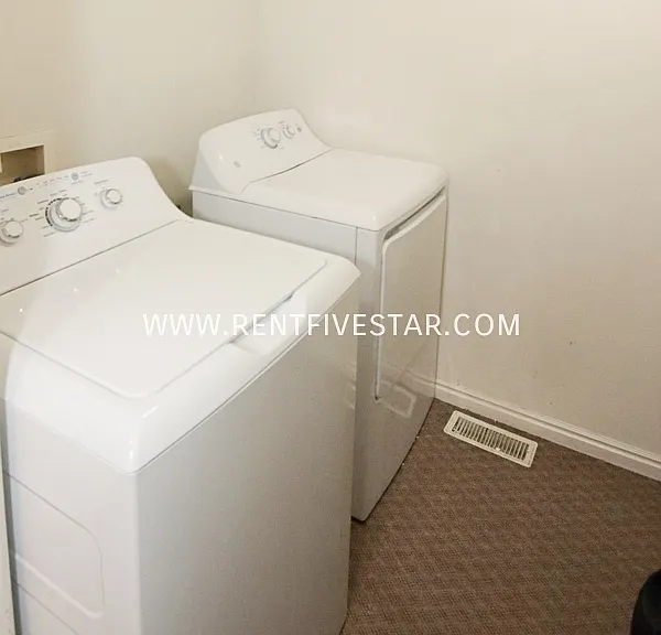 805 S 3rd Ave #B1 — Photo 12