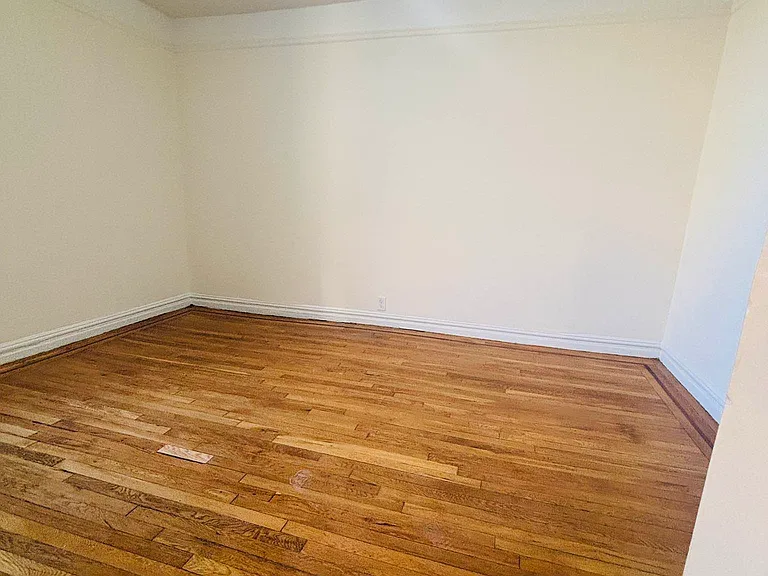 60 Thayer St #6N — Photo 9