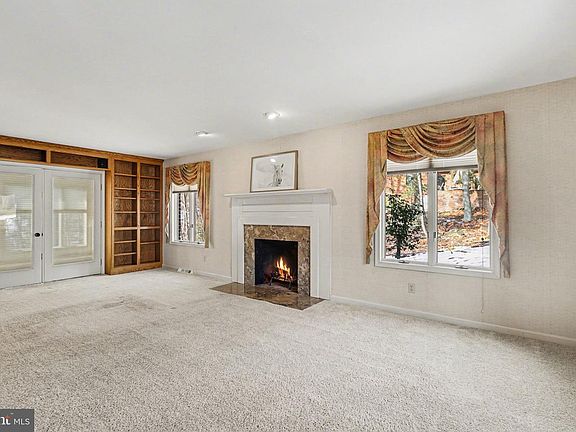 4th image of 4712 Great Oak Ln