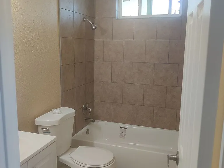 5117 Naranja St — Photo 4