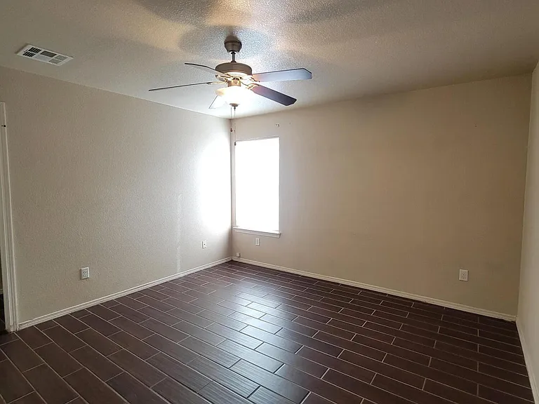 14211 Otter Point Dr — Photo 21