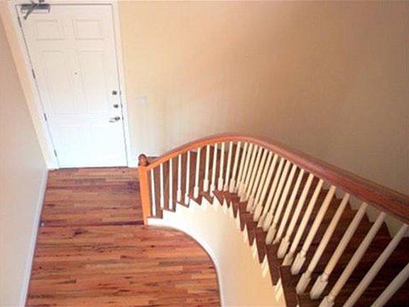 4th image of 2520 Robinhood St APT 805