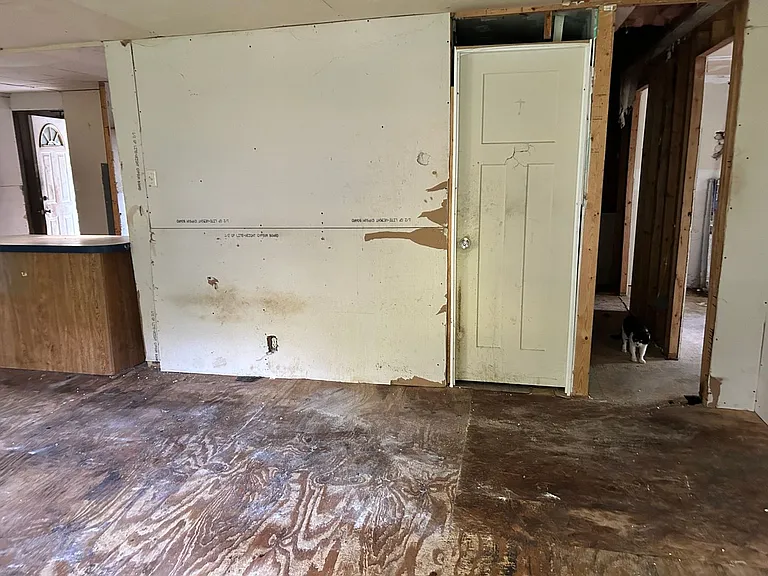 2913 Brownsville Rd — Photo 10
