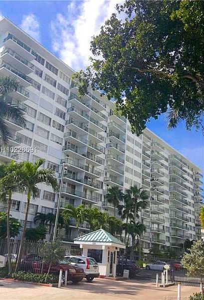 1st image of 1408 Brickell Bay Dr APT 1014
