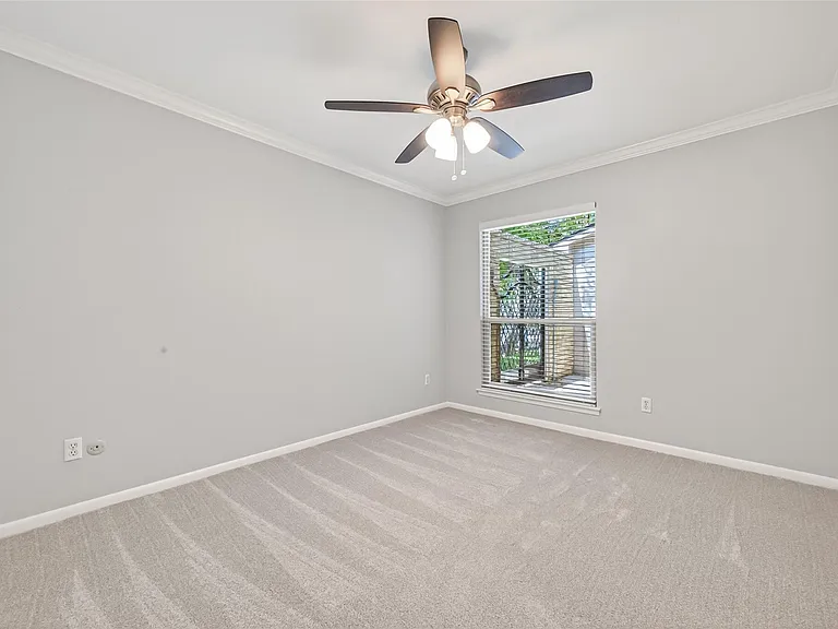 5218 Palmetto St — Photo 31