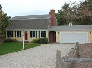 31 Dover Rd, Mashpee, MA 02649