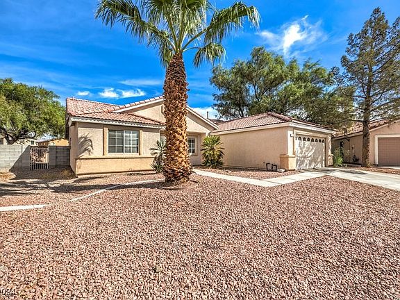 3rd image of 2916 Saddle Hills Ct