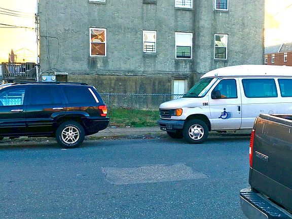 3rd image of 6649 Sylvester St