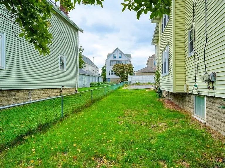 22 Merrill Ave — Photo 24
