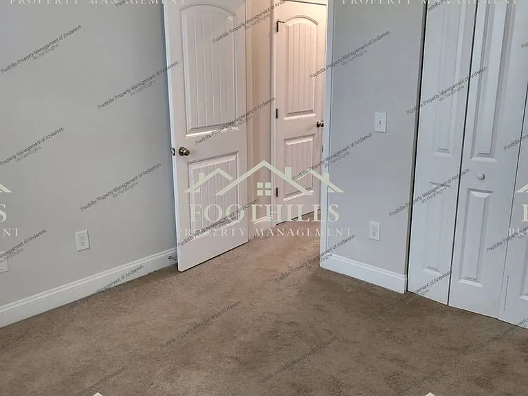 155 Norfolk Cir — Photo 13
