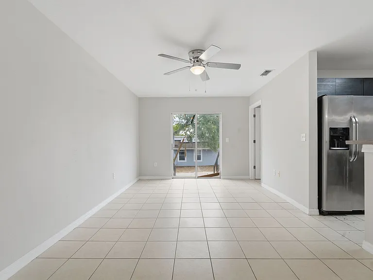 963 E Main St — Photo 18