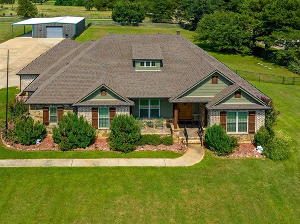100 Indigo Trl, Gilmer, TX 75645