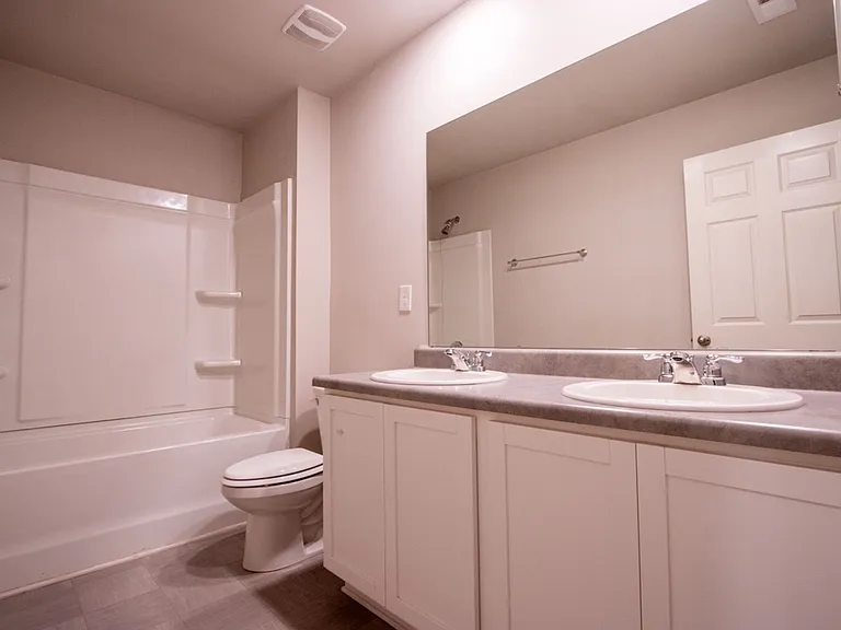 325 Park West Blvd — Photo 13
