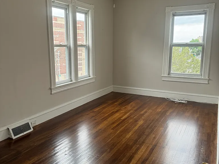 38 6th St #38B — Photo 11