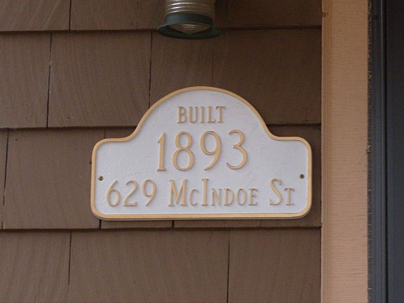 4th image of 629 McIndoe St