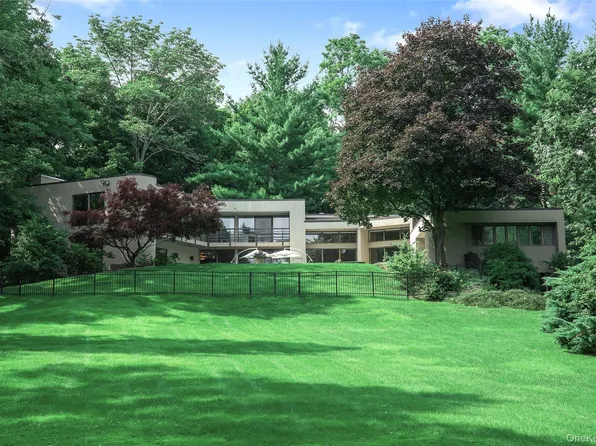20 Cole Drive, Armonk, NY 10504
