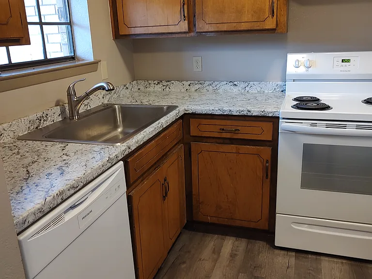 811 South St #11 — Photo 5