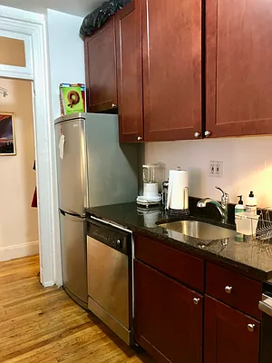 Rented by LJ Sloane Management | media 22