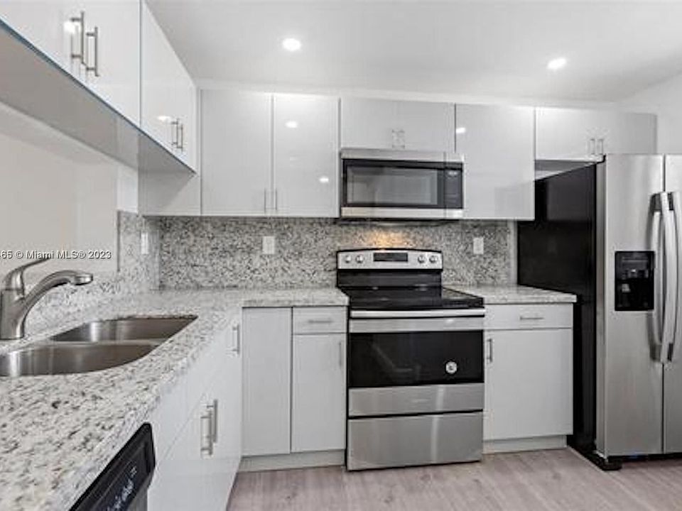 2nd image of 10145 NW 9th Street Cir #7101
