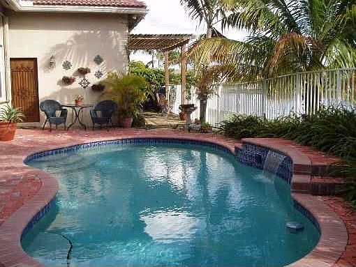 2nd image of 1472 Blue Jay Cir