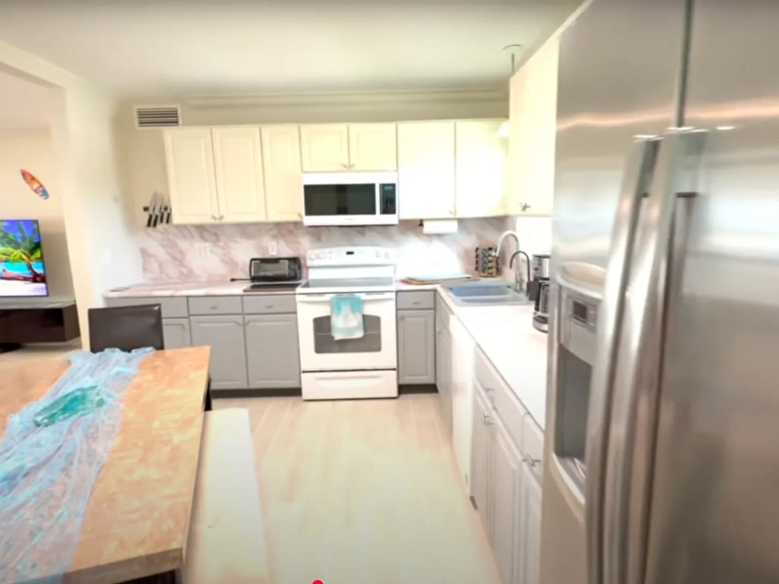 2 bed, 1.5 bath, 919 sqft, $3,500 — Photo 4