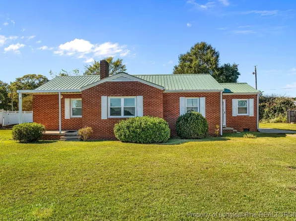 406 E Harrington Ave, Broadway, NC 27505